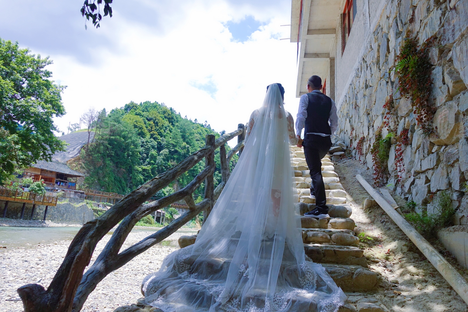 90后旅行結婚拍自己獨一無二的婚紗照